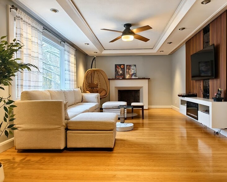 Building Photo - 760 Lynn Fells Pky