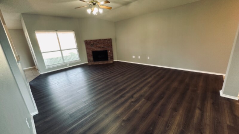 Building Photo - 1013 Chesterfield Dr