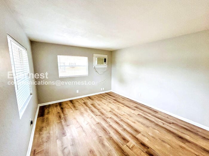 Building Photo - 10546 106th Ave N