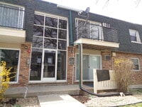 Building Photo - 9962 S 84th Terrace