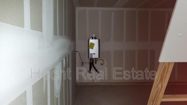 Building Photo - 5911 Coahulia Rdg