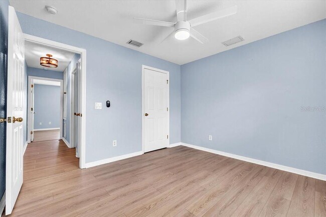 Building Photo - 1708 Blue Lake Cir