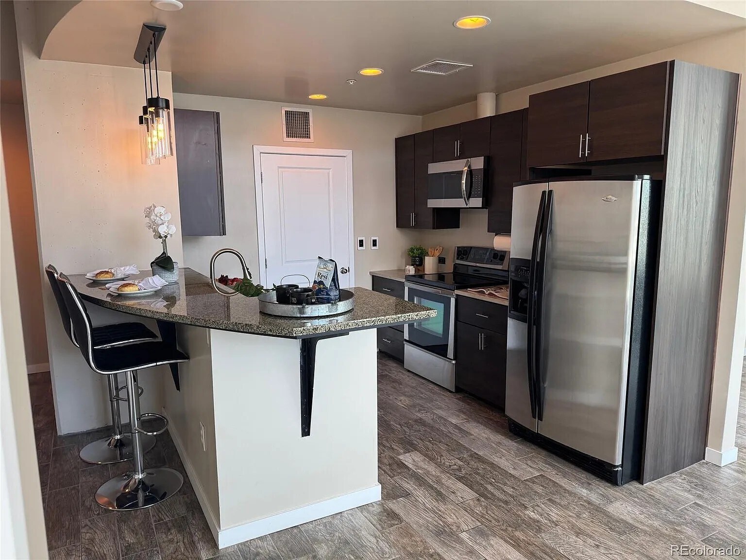 Kitchen - 1700 Bassett St