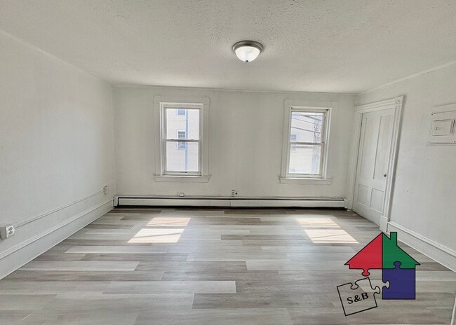 Building Photo - 94 Malletts Bay Ave