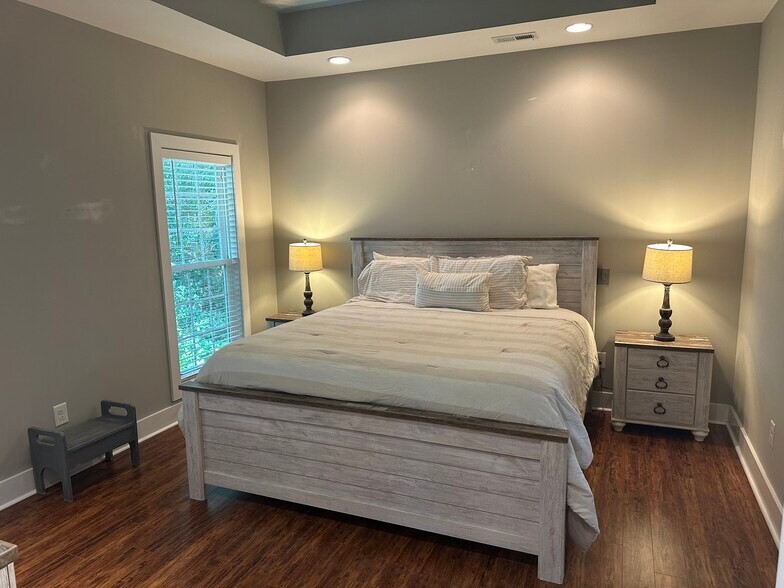 Building Photo - 5191 Horry Dr