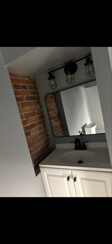 Building Photo - 11 S 2nd St