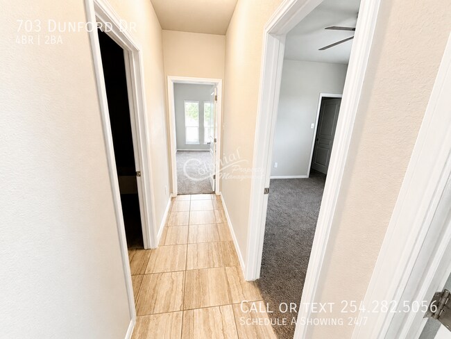Building Photo - 703 Dunford Dr