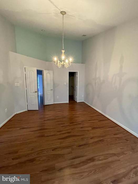Building Photo - 8077 Sebon Dr