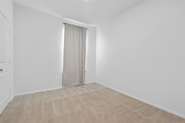Building Photo - 146 Grace Lilly Dr