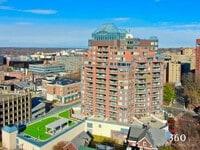 Building Photo - 25 Forest St