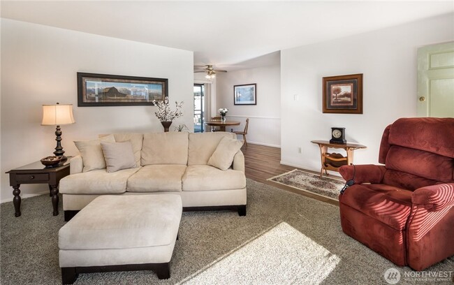 Building Photo - 2bd/.75ba Arlington Home