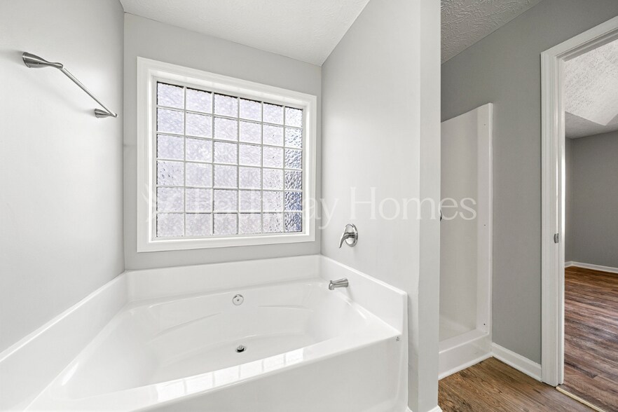 Building Photo - 187 Berkley Dr