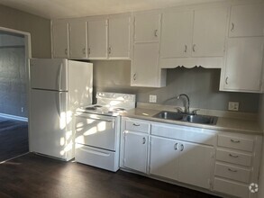 Building Photo - Welcome Home!