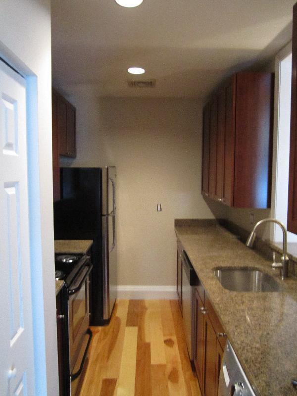 Building Photo - 2 bedroom in Somerville MA 02143