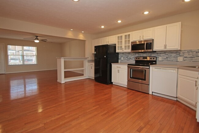 Building Photo - 1214 Old Richmond Circle