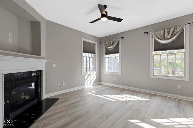 Building Photo - 12922 Ives Way