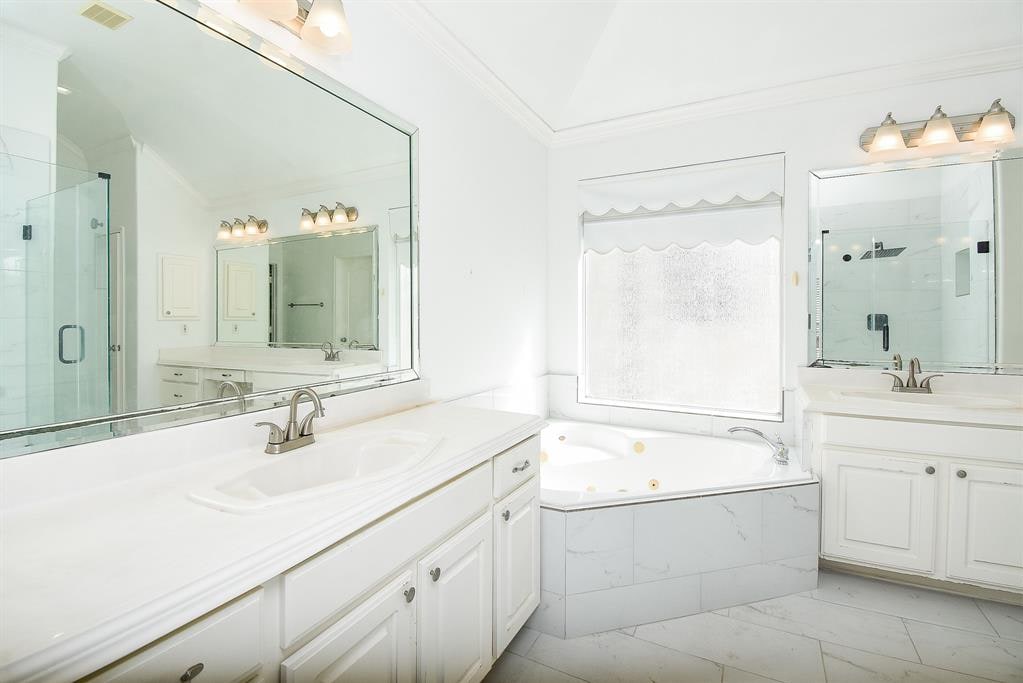 Building Photo - 5217 Blossom St