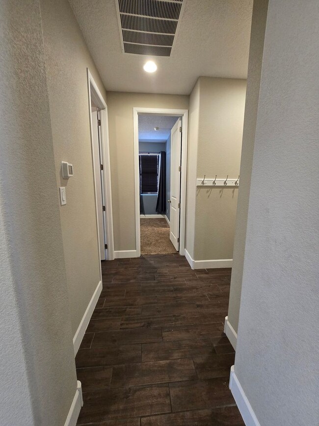 Building Photo - COMING SOON! Beautiful 4 bed, 3.5 bath in ...