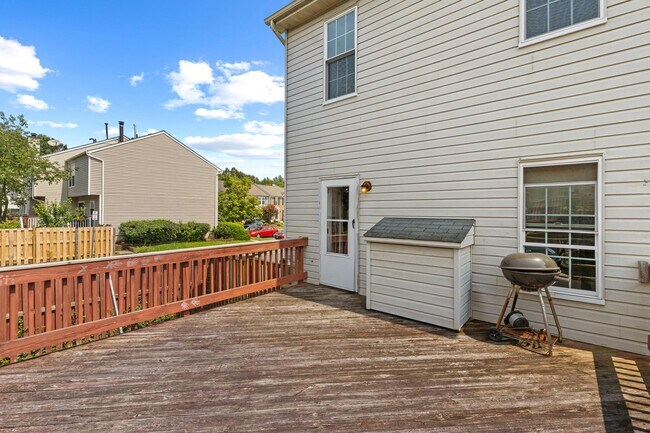 Building Photo - 5411 Castlestone Dr