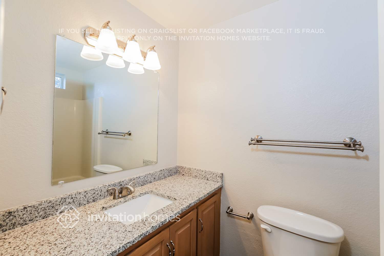Building Photo - 6037 N 71st Ln