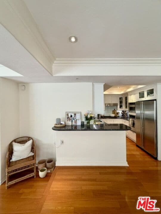 Building Photo - 410 N Oakhurst Dr