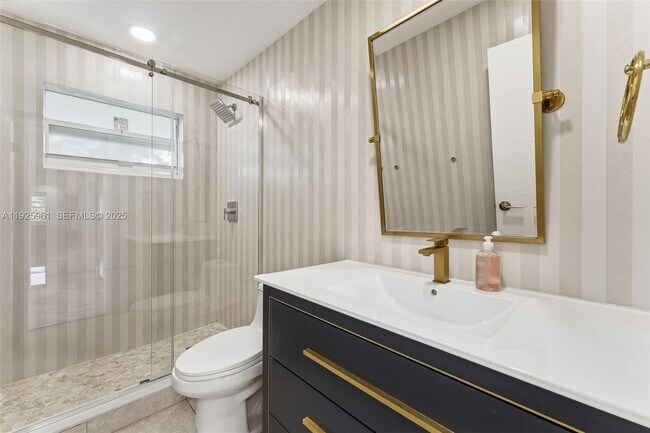 Building Photo - 201 Calle Grande Dr