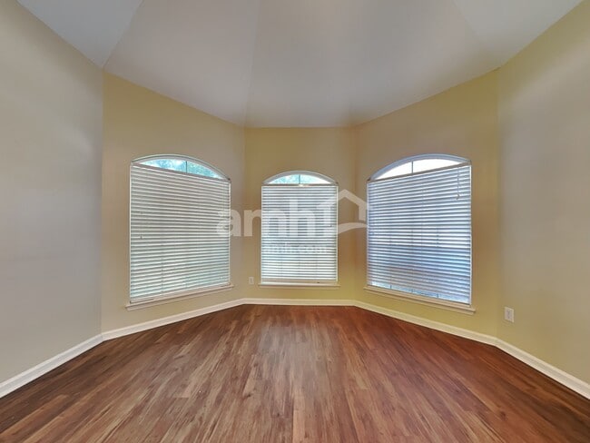 Building Photo - 14127 Hiawatha Ct