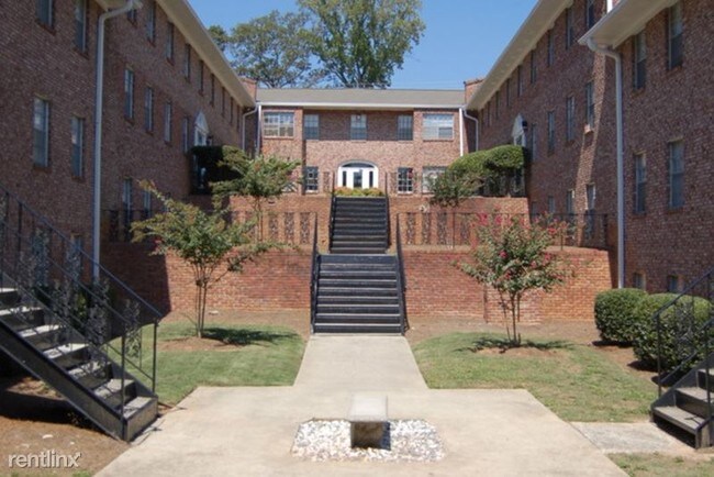 Building Photo - 3330 Cumberland Blvd SE