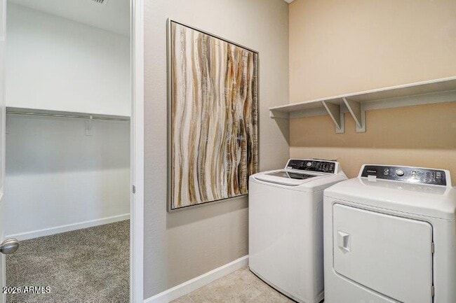 Building Photo - 1255 N Arizona Ave