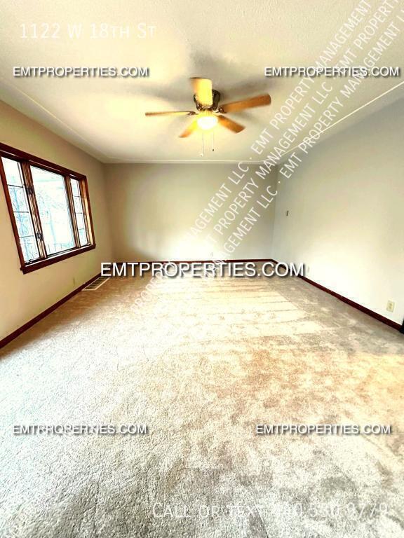 Building Photo - 1122 W 18th St