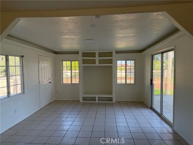 Building Photo - 723 Ford St