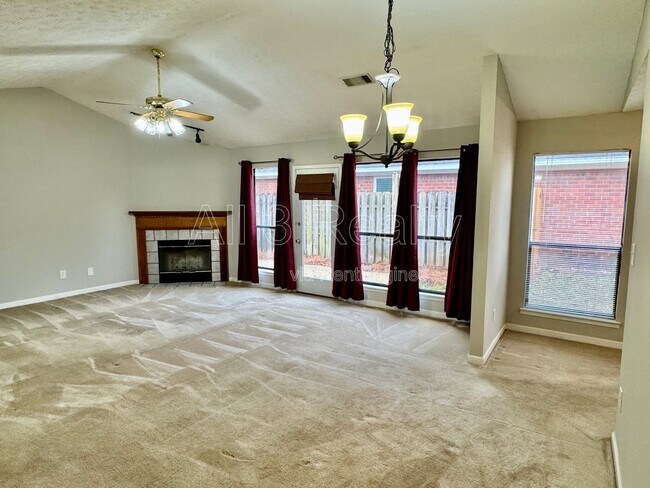 Building Photo - 6008 Woodrun Ct