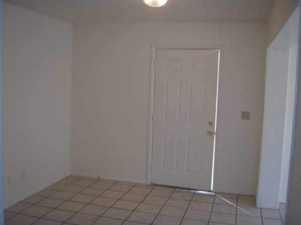 Building Photo - 4207 N 74th Dr