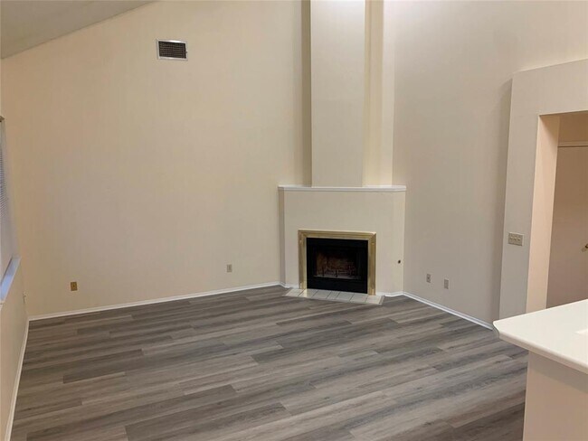 Building Photo - 10911 Grassmere Ct
