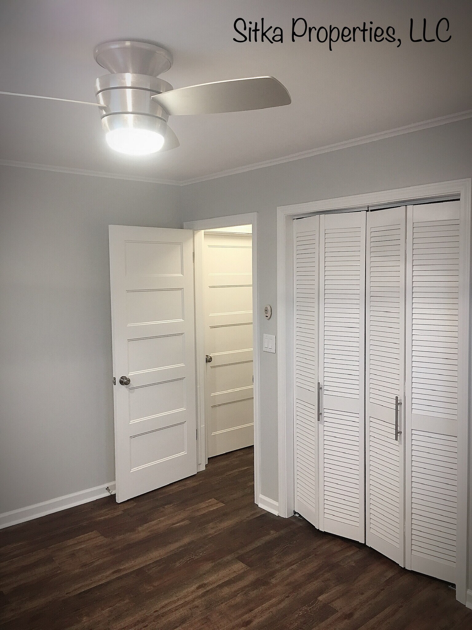 Building Photo - 7542 E 28th St