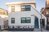 Building Photo - 1b Apartment in Belmont Shore across from ...
