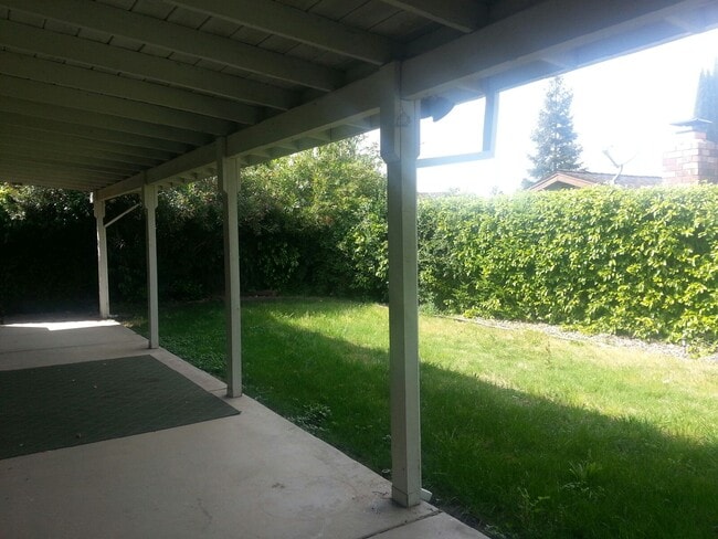 Building Photo - 6965 Amberwick Way