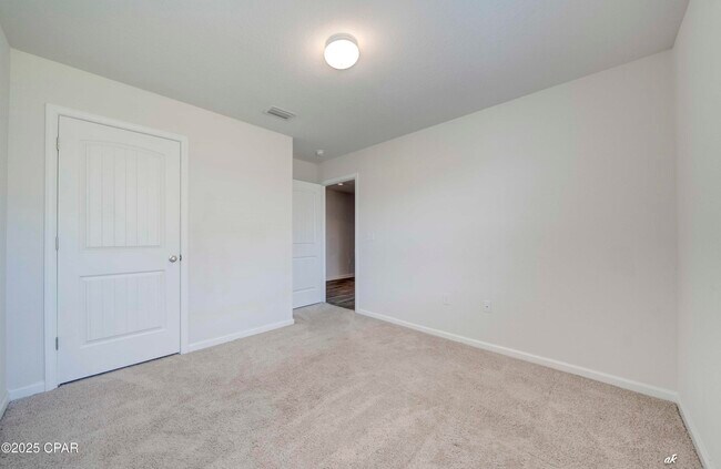 Building Photo - 335 Highbrook Rd