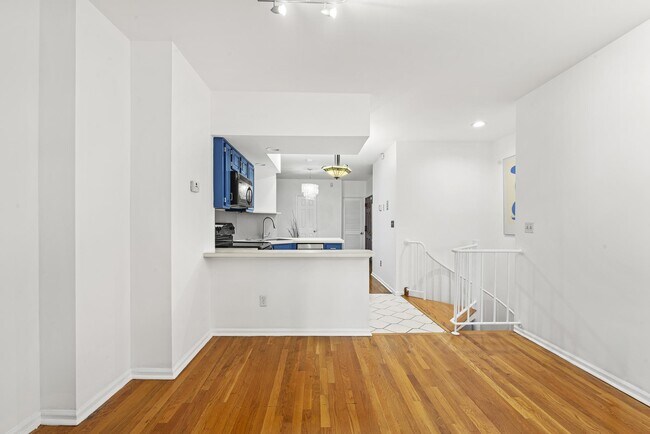 Building Photo - 222-224 48th St
