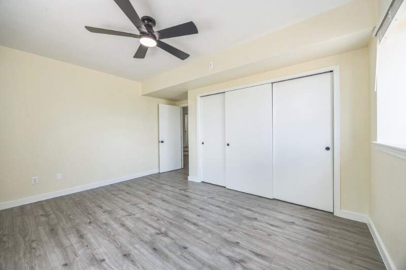 Building Photo - 407 Corona Ave