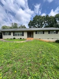 Building Photo - 3BD/ 2BA in Bellview Estates