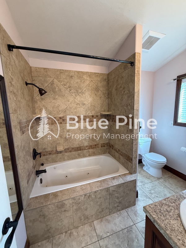 Building Photo - 3834 E 446 N