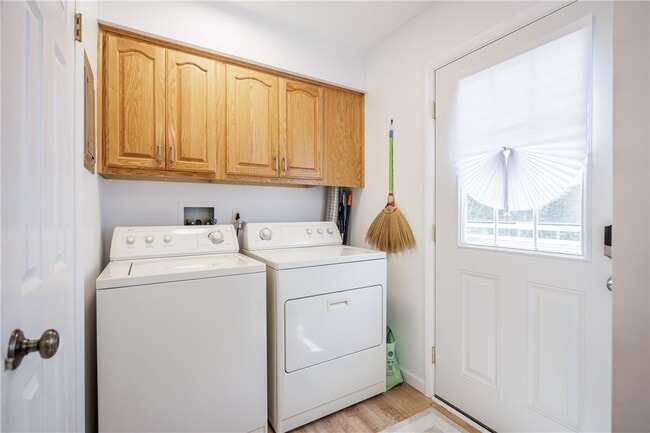 Building Photo - 678 Eastbrooke Ln