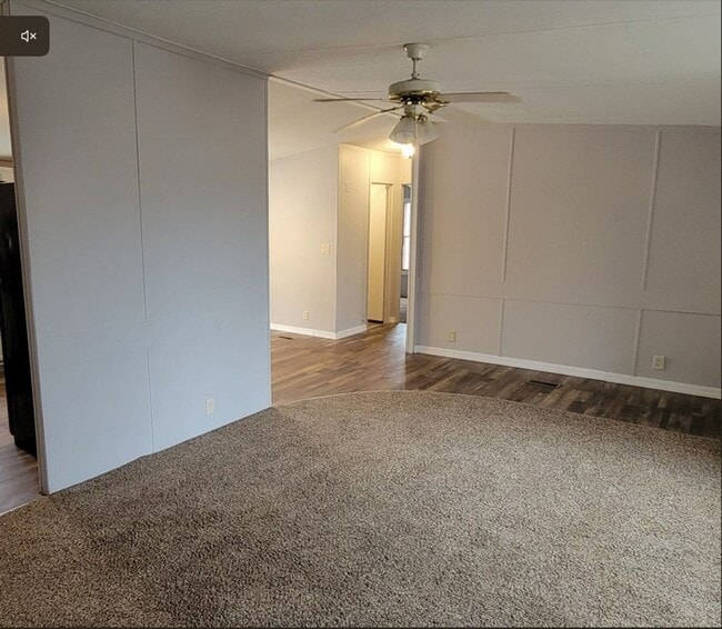 Building Photo - Charming and Peaceful Private Home with Granite Countertops & Wooded Views