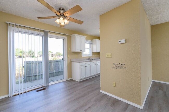 Building Photo - 9242 E Funston Ct