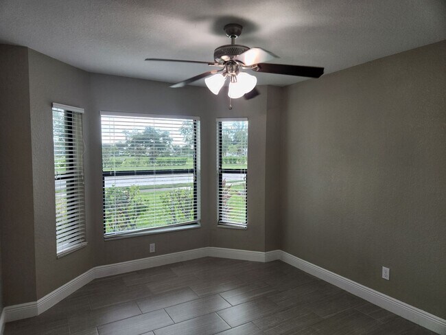 Building Photo - Duplex for rent