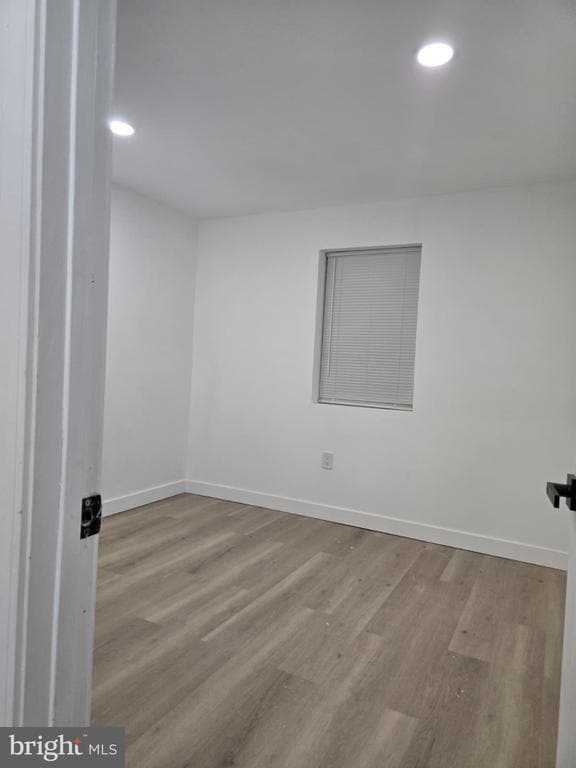 Building Photo - 901 Redbud Ln NE