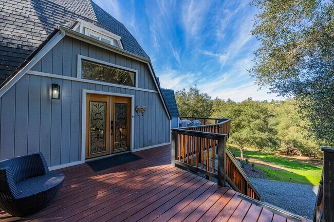 Building Photo - 28205 Meadow Oak Ln