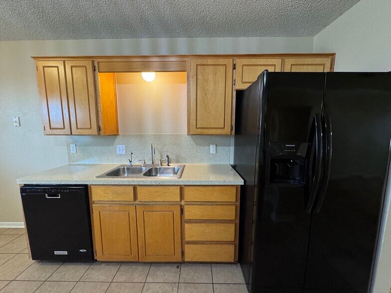 Building Photo - 4304 Sand Dollar Dr