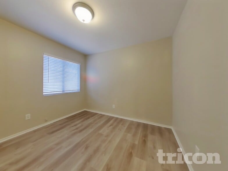 Building Photo - 12306 N Palm St